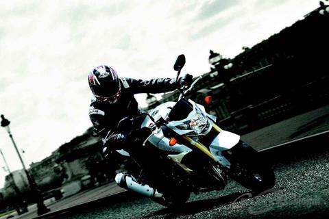 2011 Suzuki GSR750 photos revealed