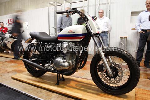 Cologne Bike Show: Kawasaki W800 streettracker by LSL