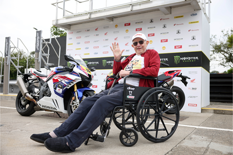 Lifelong TT racing fan celebrates 75 years of coming to the Isle of Man