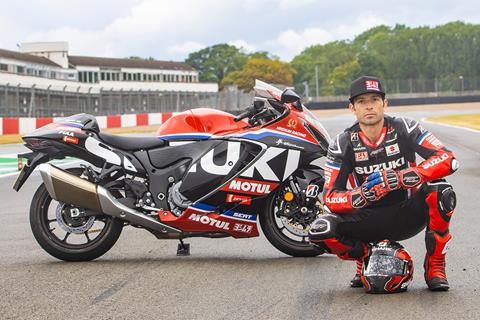 Hayabusa for Guinters: Suzuki present Endurance World Champ with one-off special