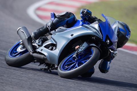 Junior race rep: Revised Yamaha R125 gets new tech, mobile connectivity and R7 styling