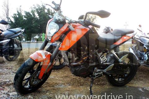 KTM 200 Duke spied