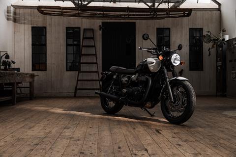 Triumph mark 10 years of work with Distinguished Gentleman’s Ride with limited edition Bonneville T120