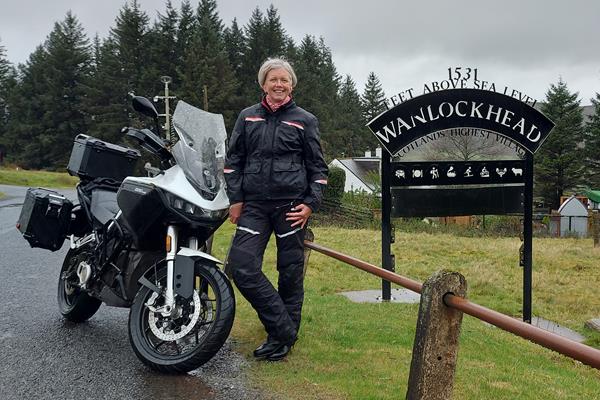 One last fling for the Zero DSR/X sees Ali Silcox exploring Scotland from charger to charger