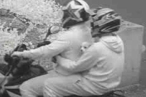 Two-wheeled thieves steal dog