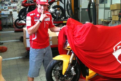 Hayden teases new Ducati 848 Streetfighter