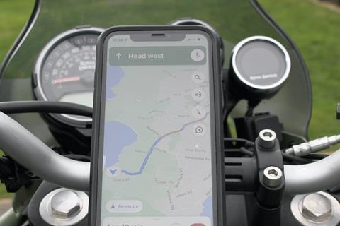 Quad Lock motorcycle smartphone mount review