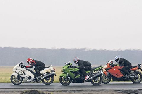 Video: 2012 Kawasaki ZZR1400, Suzuki Hayabusa and BMW K1300S flat out