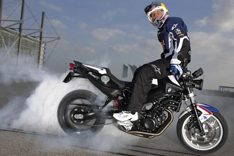 Stunt star Pfeiffer to perform at Silverstone GP