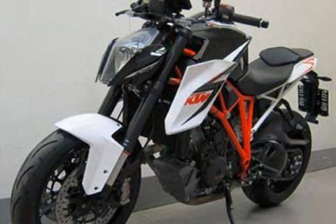 Final production version of KTM 1290 Duke R spied