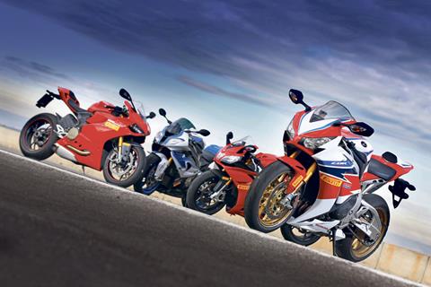 Video: Honda Fireblade SP group test