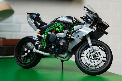 Lego Kawasaki Ninja H2R sells out within 72 hours! Back order yours now for a mid-March delivery