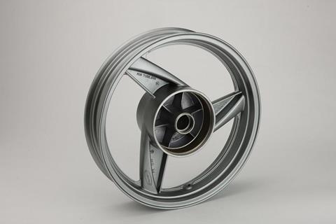 New rear wheels for Kawasaki ER5 