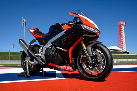 Aprilia launch SE-09 SBK Special Edition RSV4 and Tuono V4 paying tribute to their 2009 WSB success