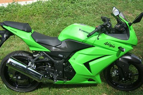 Tyga produce carbon kit for Kawasaki Ninja 250