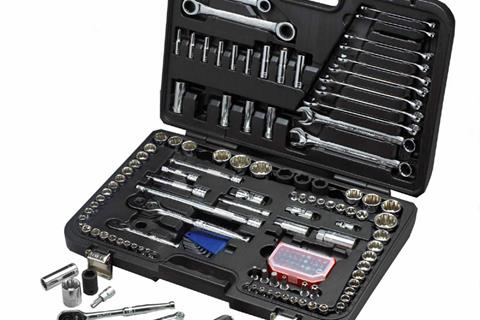 Ultimate xmas: Halfords Advanced Professional 150 piece socket/ratchet set