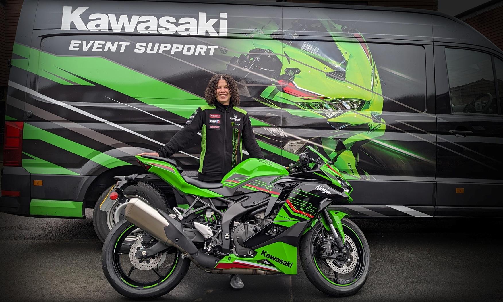 Kawasaki ZX-4RR won in Motorcycle Live competition