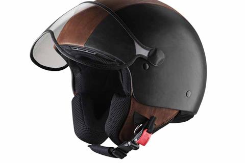 New leather helmet from Pineider