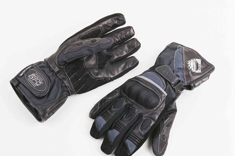 Oxford's £30 waterproof sports gloves