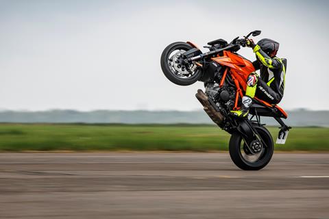 KTM 1390 Super Duke R wheelie control tested | Can electronics turn you into a stunt god?