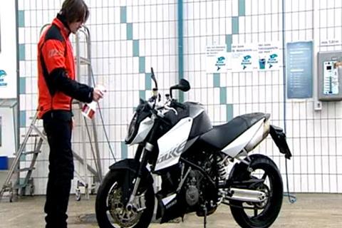 Video: SDoc100 bike cleaning