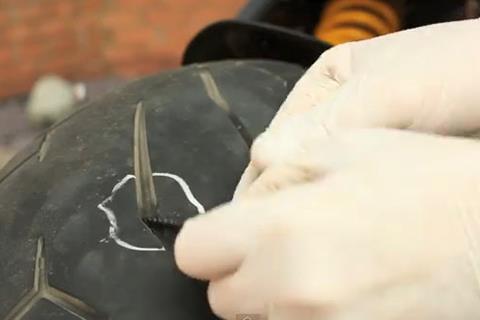 Video: How to fix a puncture using the Gryyp Turn & Go