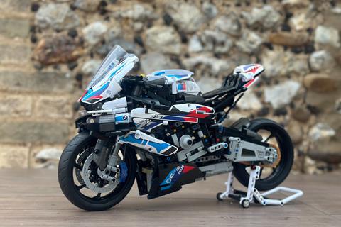 Save 25% on the LEGO Technic BMW M1000RR in Amazon Prime Day now!