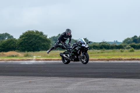 Stuntman Jonny Davies sets date and location for high speed Kawasaki H2 SX skiing record attempt