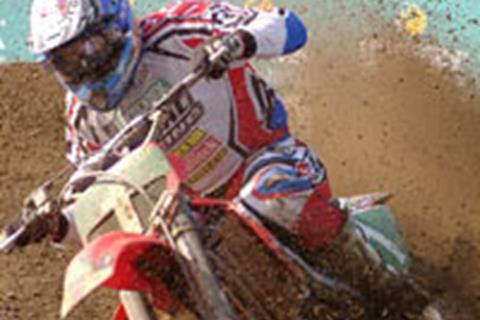 Brit MX win for injured Cooper