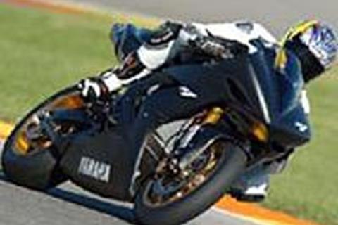 Pitt debuts R1 Superbike