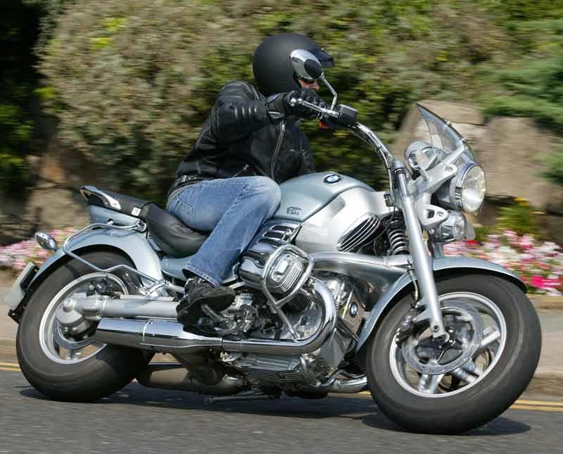 BMW R1200C (1997-2005) Review | Speed, Specs & Prices