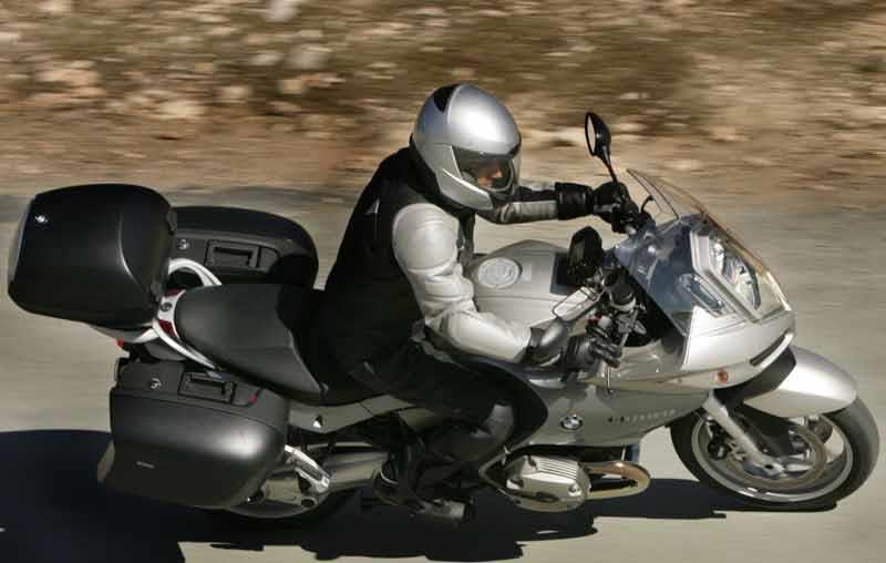 BMW R1200ST (2005-2007) Review | Speed, Specs & Prices