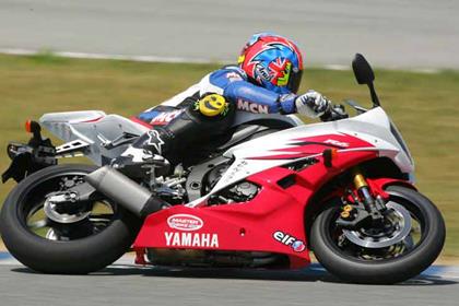 YAMAHA R6 (2006-2007)