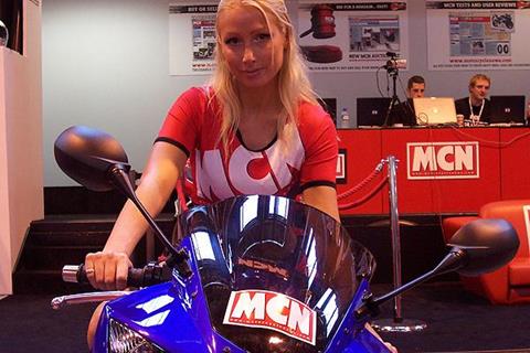 Meet MCN babe Lisa