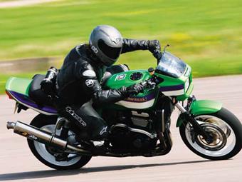 KAWASAKI ZRX1100 (1997-2001) review