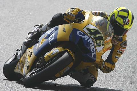 Crash hospitalises Rossi