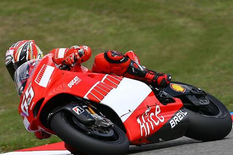 Ducati tests MotoGP 800