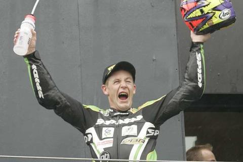 Walker's first WSB win