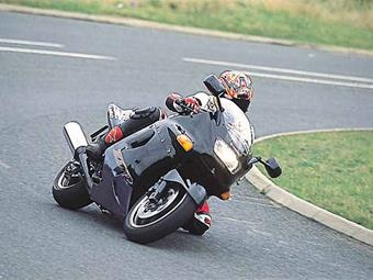 KAWASAKI ZZR1100 (1990-1997) review