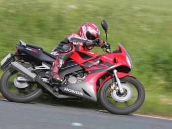 HONDA CBR125R (2004-2010) review