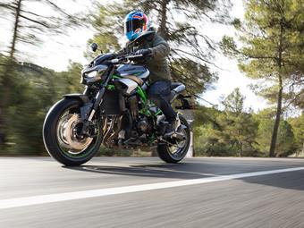 KAWASAKI Z900 (2025-on) review