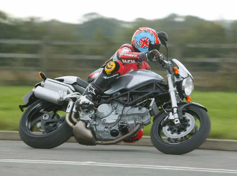 DUCATI MONSTER S4 (2001-2007) Review | Specs & Prices