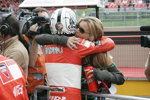 Gibernau ties the knot