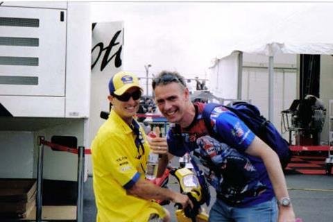 Paul gets friendly with the Yamaha team