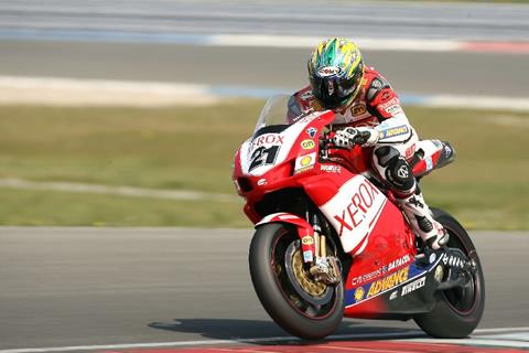 Bayliss denies Toseland in Assen race two