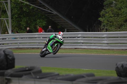 Oulton Park BSB wheelie special