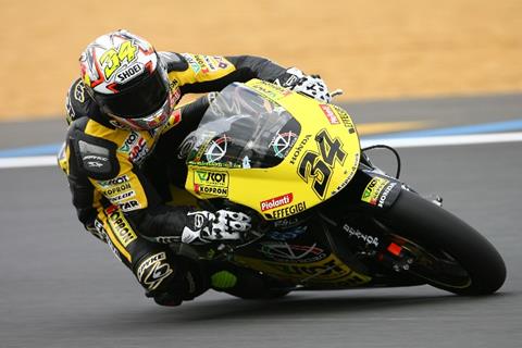 British GP: Andrea Dovizioso goes fastest in 250 FP1 at a damp Donington Park