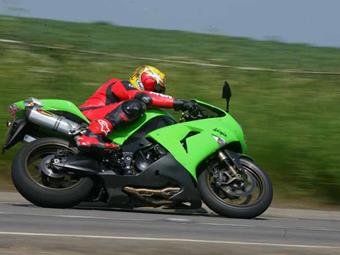 KAWASAKI ZX-10R (2006-2007) review