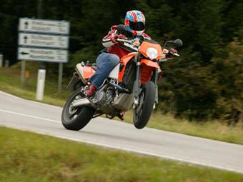 KTM 990 SUPERMOTO (2005-2013) review