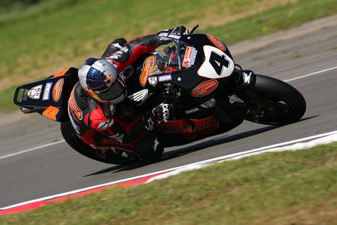 Knockhill British Superbikes: Jonathan Rea fastest in first superbike session